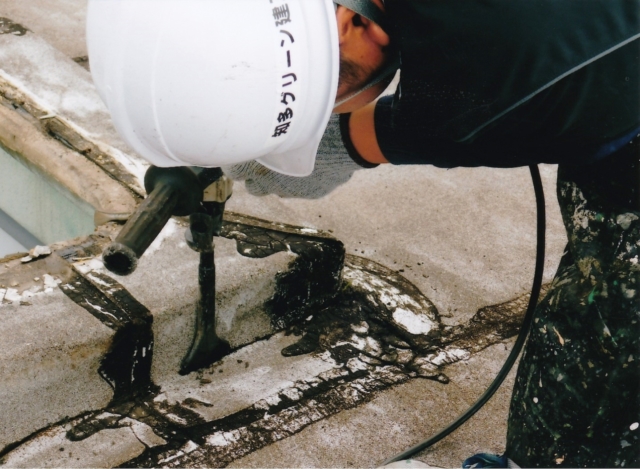 アスファルト防水工事